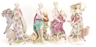 Lot 224 - Composed set of Chelsea gold anchor figures