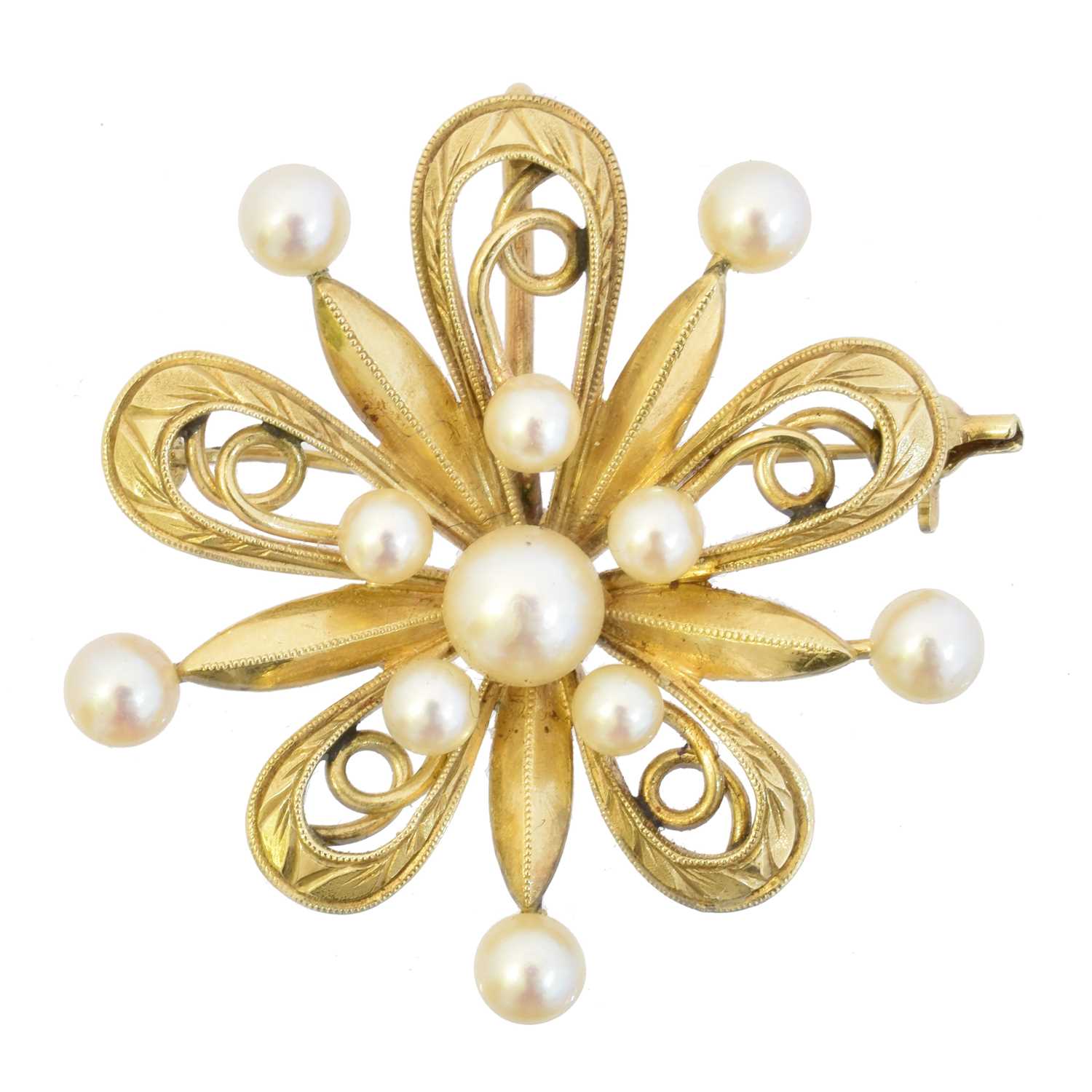 Lot 7 - A cultured pearl brooch by Mikimoto