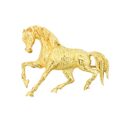 Lot 5 - An 18ct gold brooch