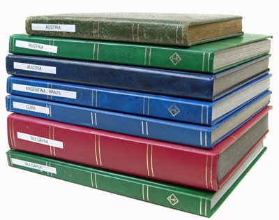 Lot 276 - Stamp collection in 7 stockbooks