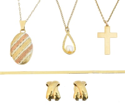 Lot 28 - A selection of jewellery