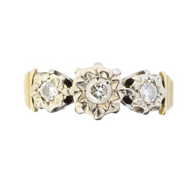 Lot 54 - An 18ct gold diamond three stone ring