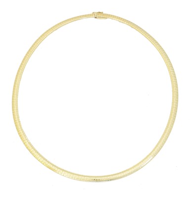Lot 80 - A 9ct gold collar necklace