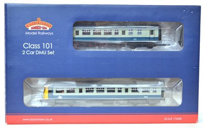 Lot 193 - Bachmann 00 Gauge, 1:76/00 scale, 32-287 Class...
