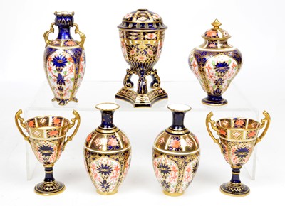 Lot 112 - 7 pieces of miniature Royal Crown Derby