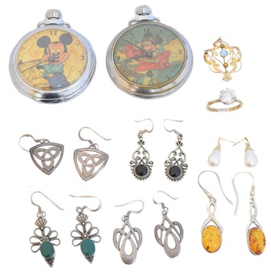 Lot 81 - A selection of jewellery and watches