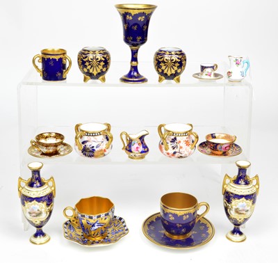 Lot 108 - 15 pieces of miniature porcelain
