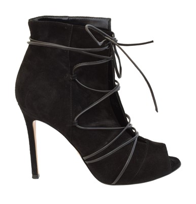 Lot 14 - A pair of Gianvito Rossi heeled boots