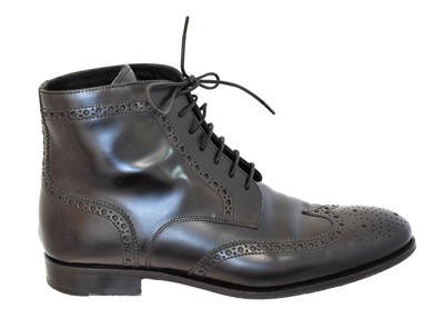 Lot 130 - A pair of Scarosso lace-up boots