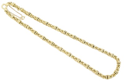 Lot 69 - A 9ct gold chain necklace