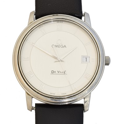 Lot 128 - An Omega De Ville quartz wristwatch