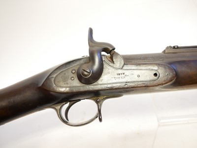 Lot 32 - Pattern 1842 percussion rifle musket and bayonet