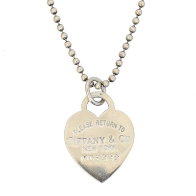 Lot 27 - A Tiffany & Co. 'Return to Tiffany' necklace