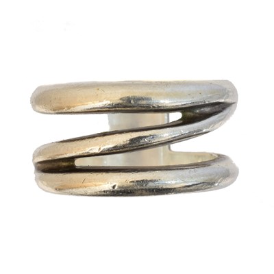 Lot 90 - A Tiffany & Co. band ring