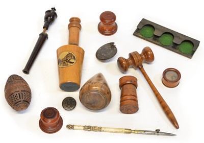 Lot 268 - Collection of treen