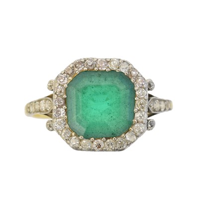Lot 61 - An early Victorian emerald and diamond cluster ring