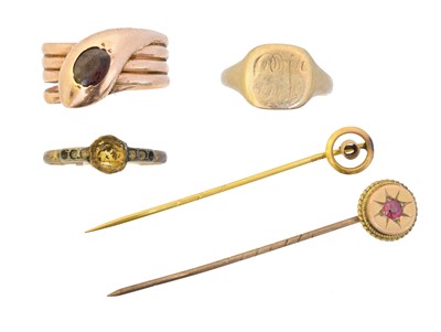 Lot 73 - A selection of jewellery