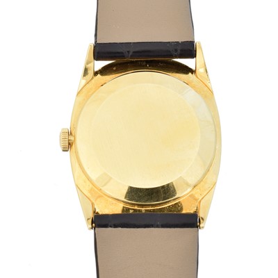 Lot 135 - An 18ct gold Patek Philippe Golden Ellipse wristwatch