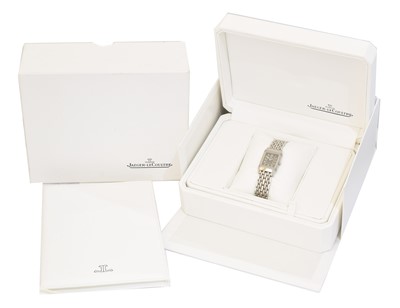 Lot 117 - A ladies Jaeger-LeCoultre Reverso wristwatch