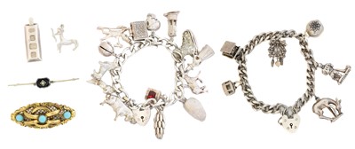 Lot 74 - A selection of jewellery