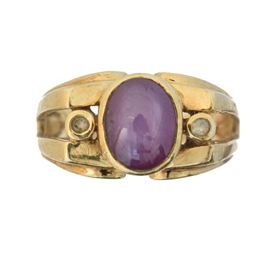 Lot 128 - A 9ct gold star ruby dress ring