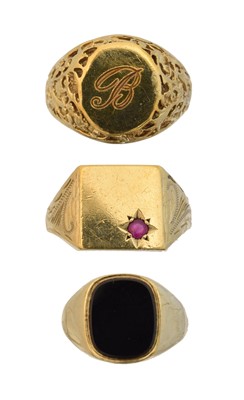 Lot 58 - Three 9ct gold signet rings