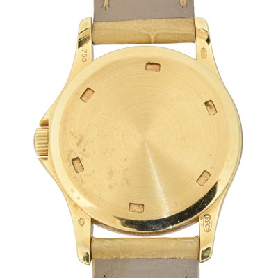 Lot 134 - An 18ct gold Patek Philippe Calatrava wristwatch