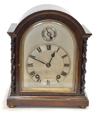 Lot 280 - Early 20th-century mantel clock