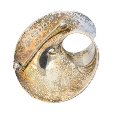Lot 5 - A Georg Jensen 'Möbius' brooch