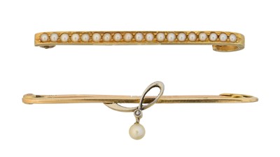 Lot 4 - Two early 20th century brooches