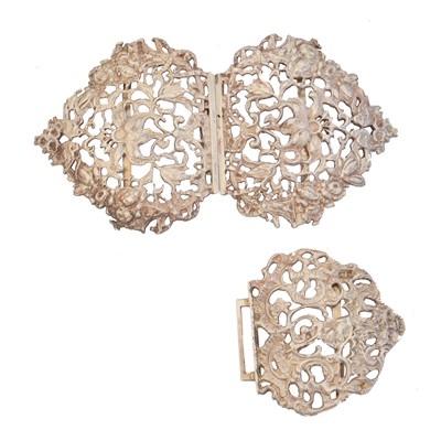 Lot 166 - A silver nurses buckle