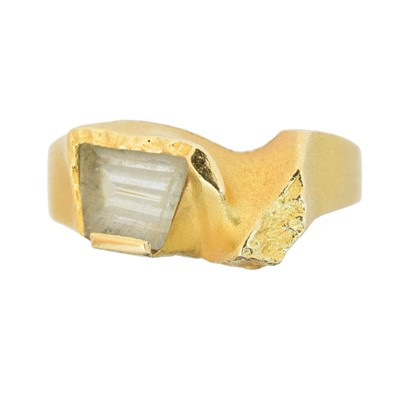 Lot 162 - An 18ct gold aquamarine dress ring by Lapponia