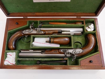 Lot 2 - Pair of flintlock pistols by Moore