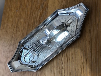 Lot 171 - A selection of silver