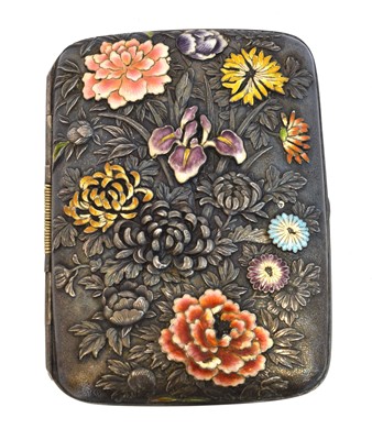 Lot 132 - A Chinese enamel cigarette case