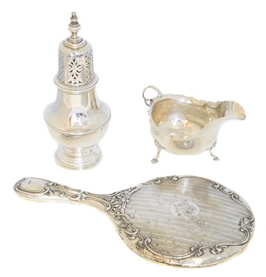 Lot 93 - A selection of silver