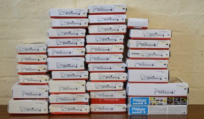 Lot 200 - Preiser 36 boxed 1:22,5 scale figures