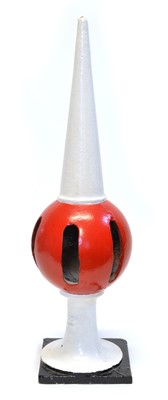 Lot 147 - GWR cast Iron semaphore signal finial