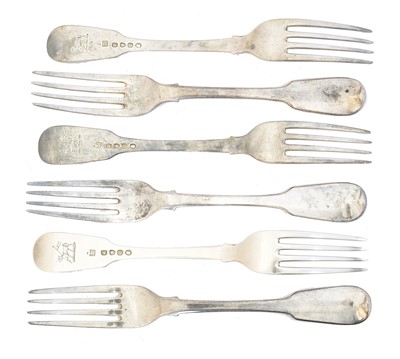Lot 73 - Six George III dessert forks