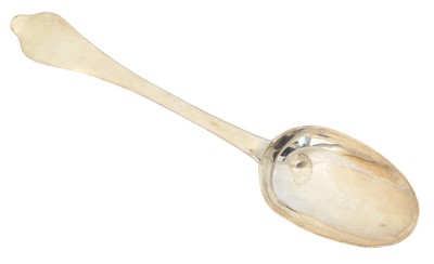 Lot 84 - A William III silver dog nose spoon