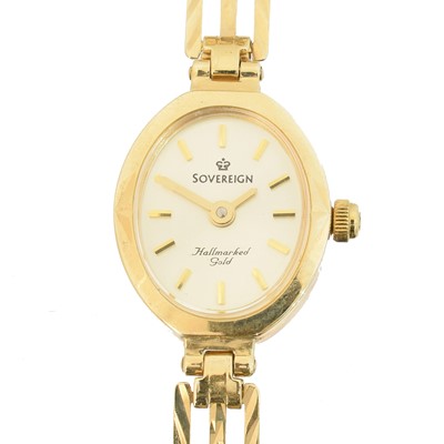 Lot 109 - A 9ct gold watch by Sovereign