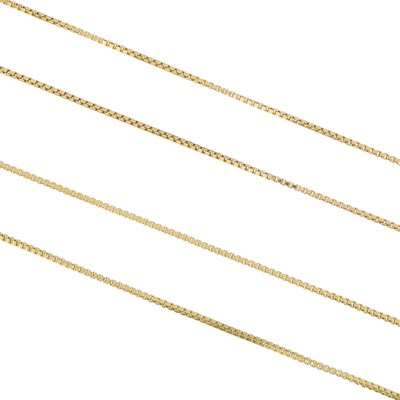 Lot 20 - Two chain necklaces