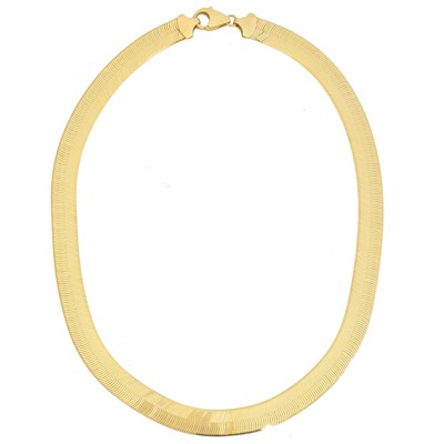 Lot 82 - A collar necklace