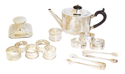 Lot 111 - A selection of silver and plated ware