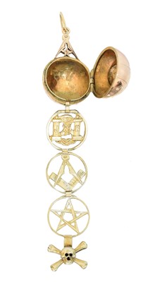 Lot 89 - A rare 9ct gold Masonic fob