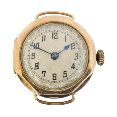 Lot 104 - A 9ct gold Derrick watch
