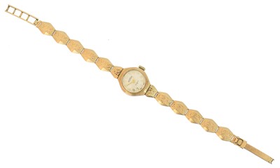 Lot 107 - A 9ct gold ladies Roamer watch