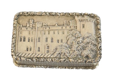 Lot 108 - A William IV castle top vinaigrette