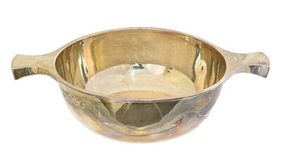 Lot 80 - A George V silver quaiche