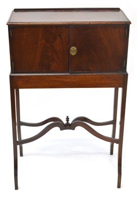 Lot 239 - Edwardian mahogany small side cabinet